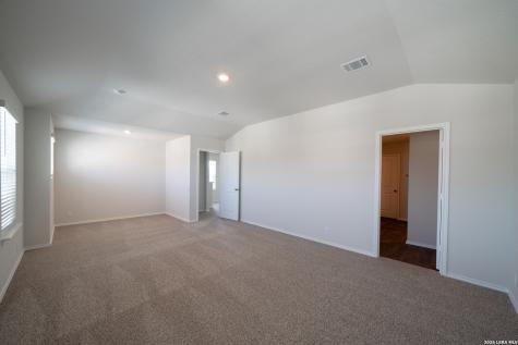 111 Sabine Gull San Antonio TX 78253