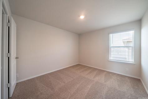 111 Sabine Gull San Antonio TX 78253