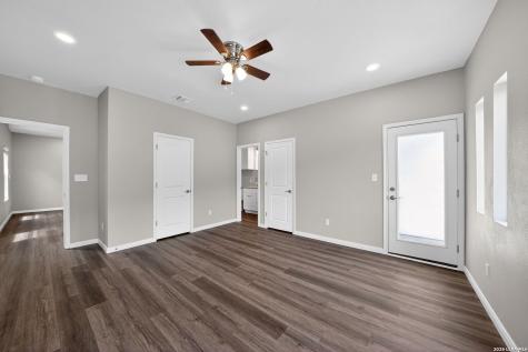 127 Avenue Ventana San Antonio TX 78256