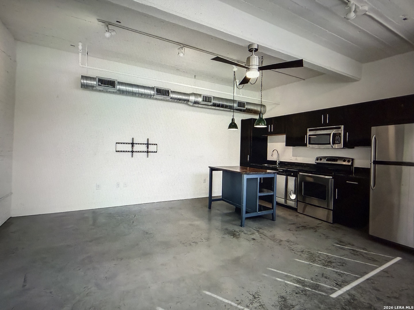 1401 S Flores San Antonio TX 78204