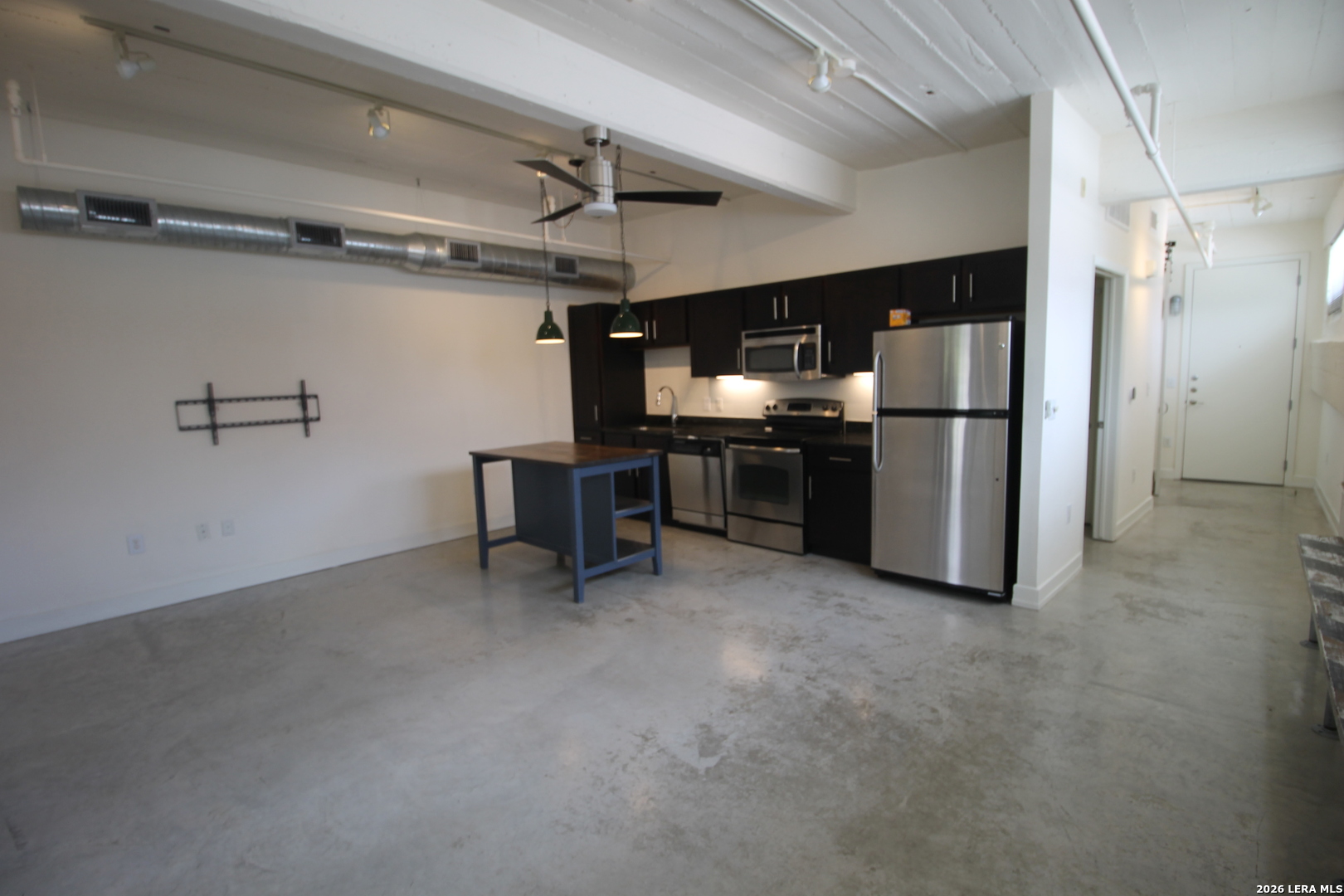 1401 S Flores San Antonio TX 78204