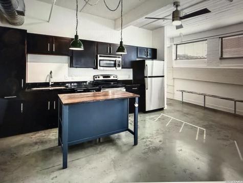 1401 S Flores San Antonio TX 78204