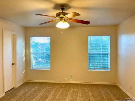 8603 Kingsbury View San Antonio TX 78240