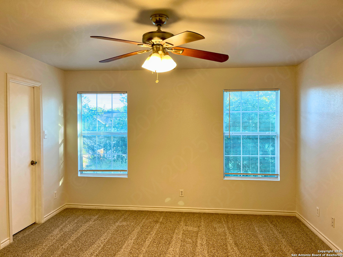 8603 Kingsbury View San Antonio TX 78240