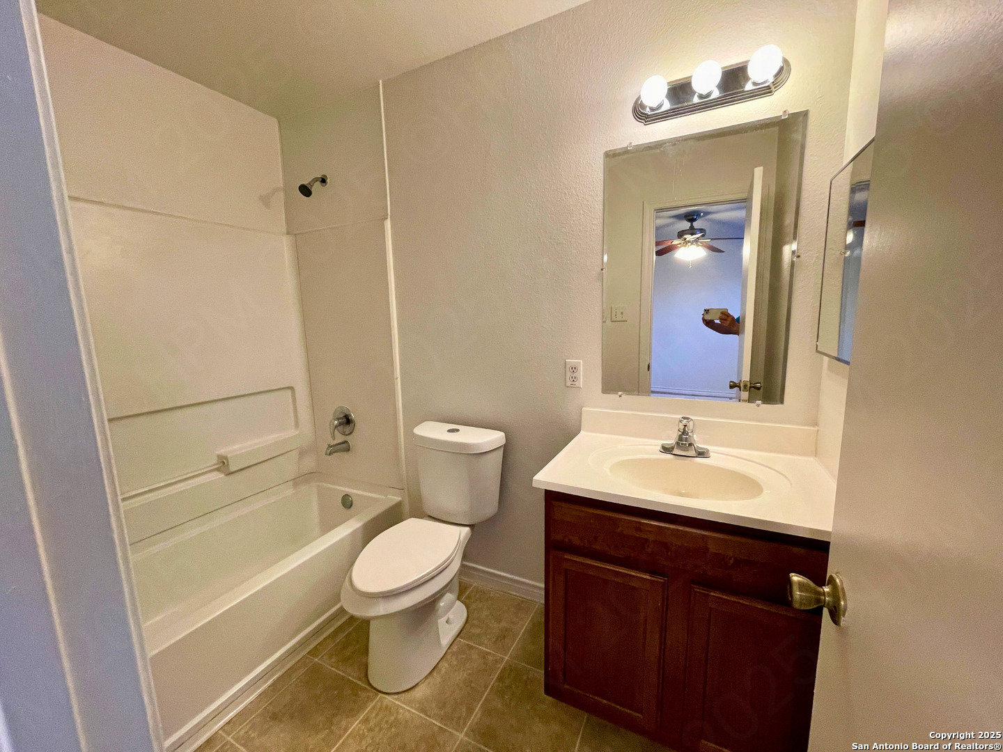 8603 Kingsbury View San Antonio TX 78240