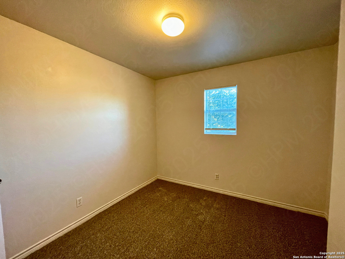 8603 Kingsbury View San Antonio TX 78240