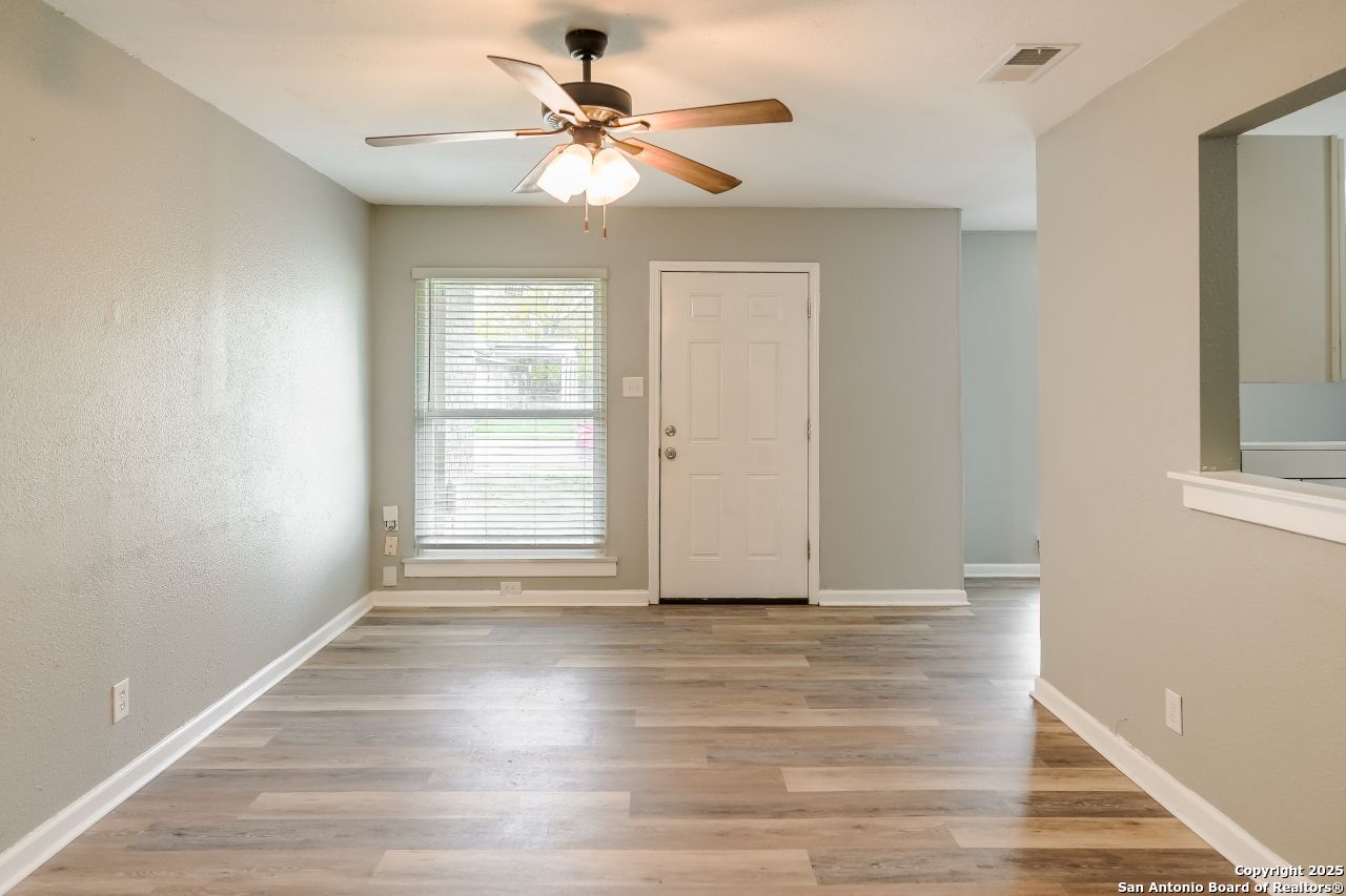 407 Samuel Drive San Antonio TX 78227