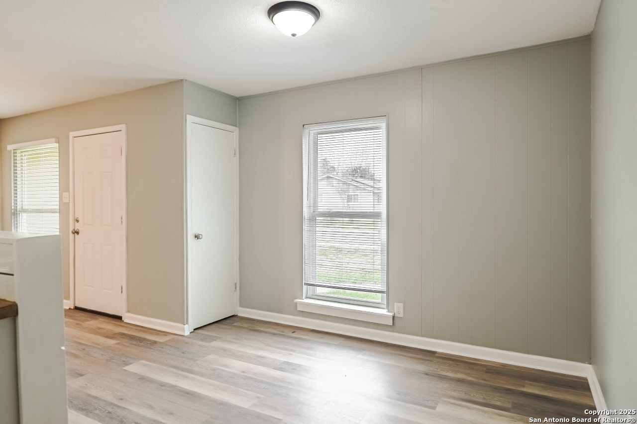 407 Samuel Drive San Antonio TX 78227