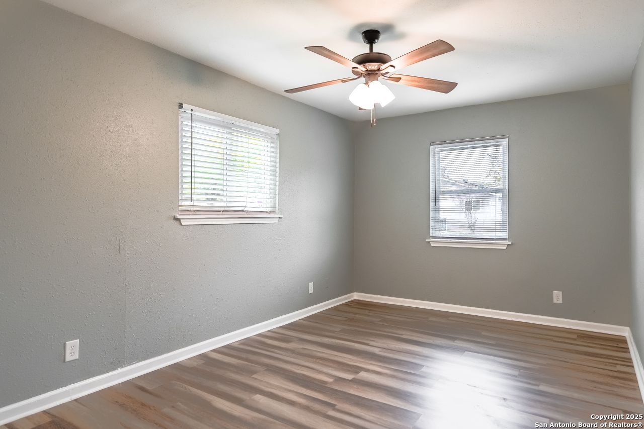 407 Samuel Drive San Antonio TX 78227