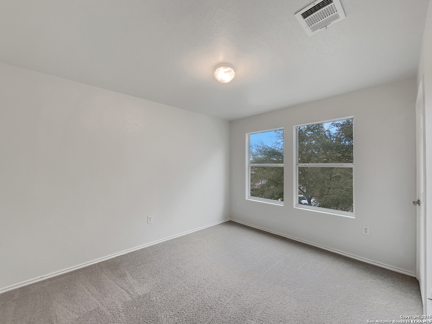 6010 Blossom Bend San Antonio TX 78218