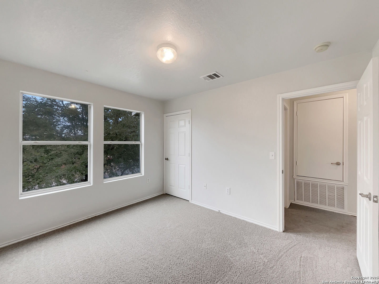 6010 Blossom Bend San Antonio TX 78218