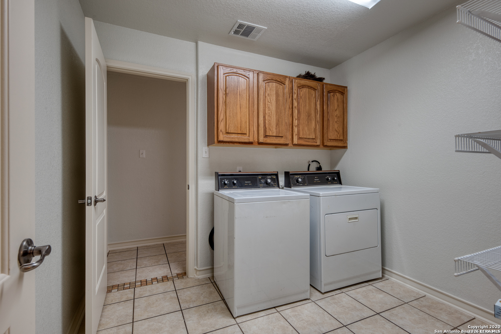 911 Sutters Rim San Antonio TX 78258