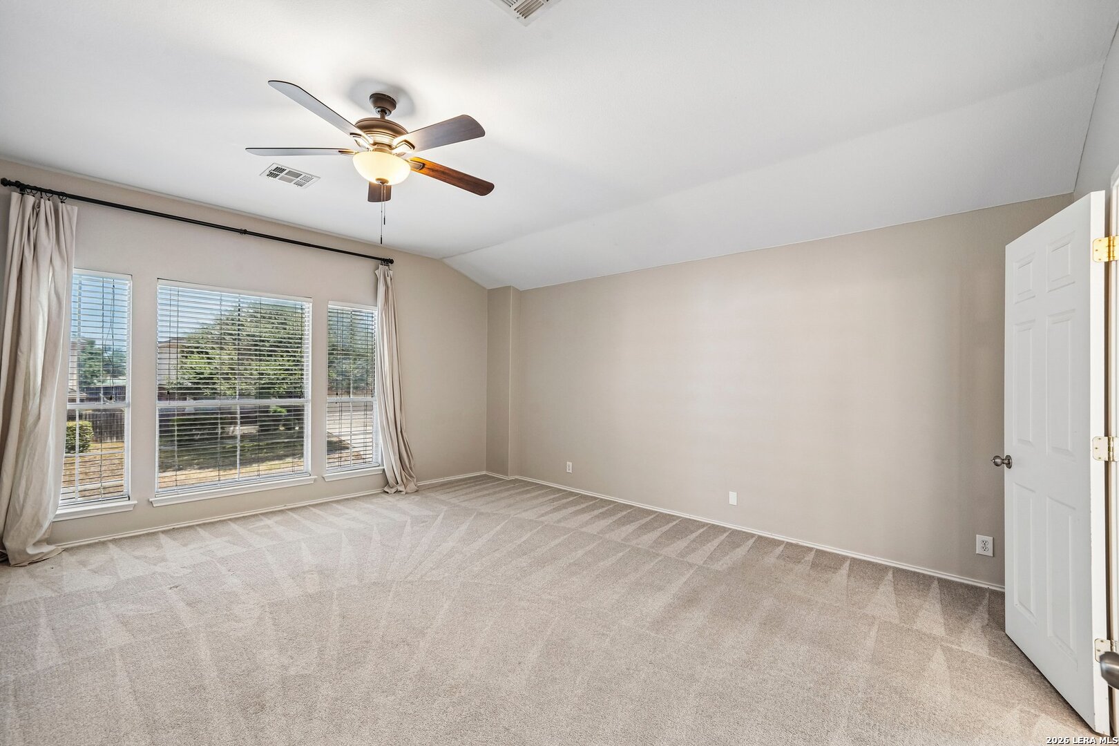 315 Hollow Grove San Antonio TX 78253