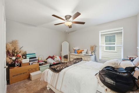 140 Maverick Cove Pleasanton TX 78064