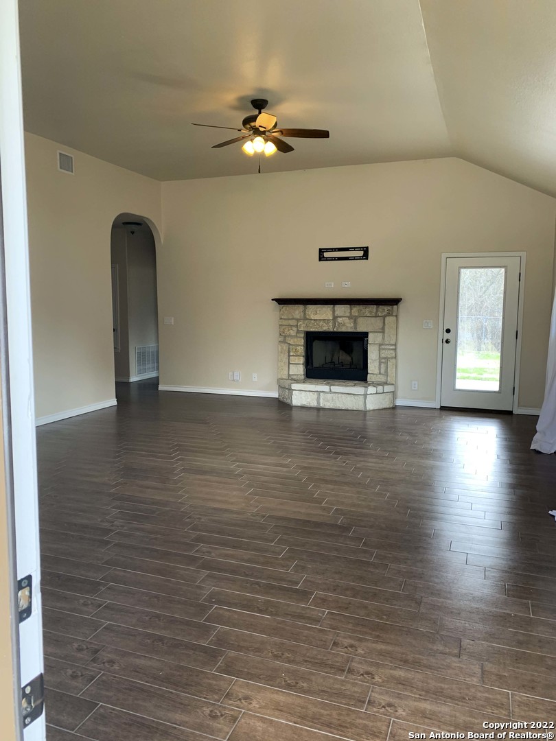 4234 Colonneh Trail San Antonio TX 78218