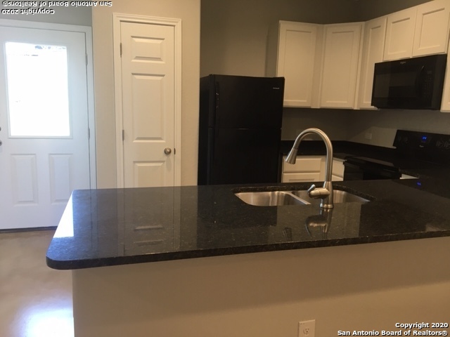 16910 Spirit Brook Selma TX 78154