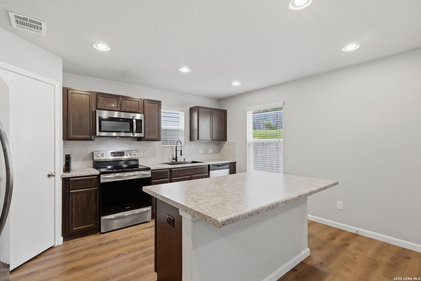9609 Sandy Ridge Way San Antonio TX 78239
