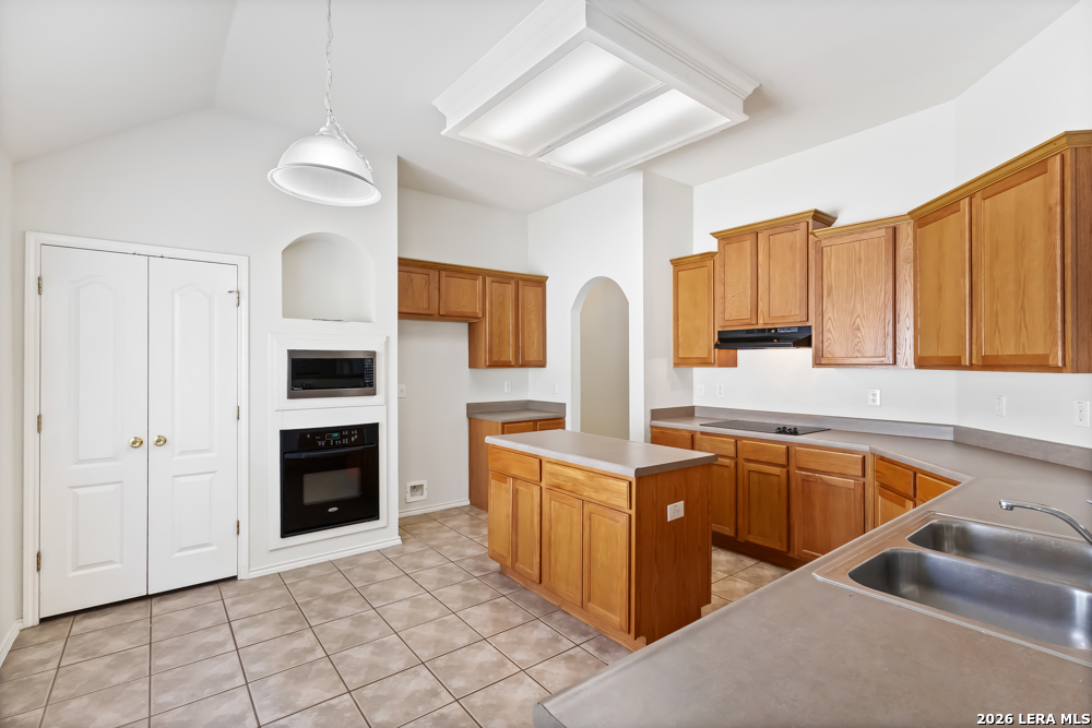 24415 Flint Creek San Antonio TX 78255