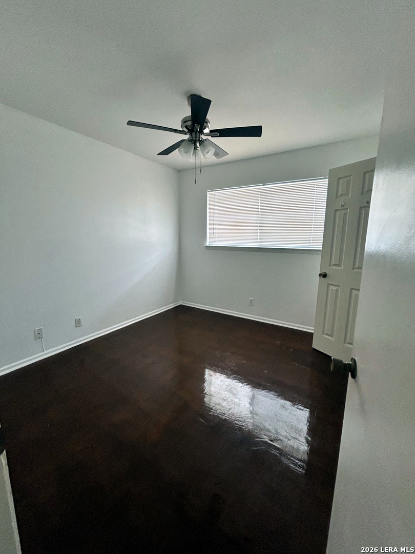 223 W Silver Sands Drive San Antonio TX 78216