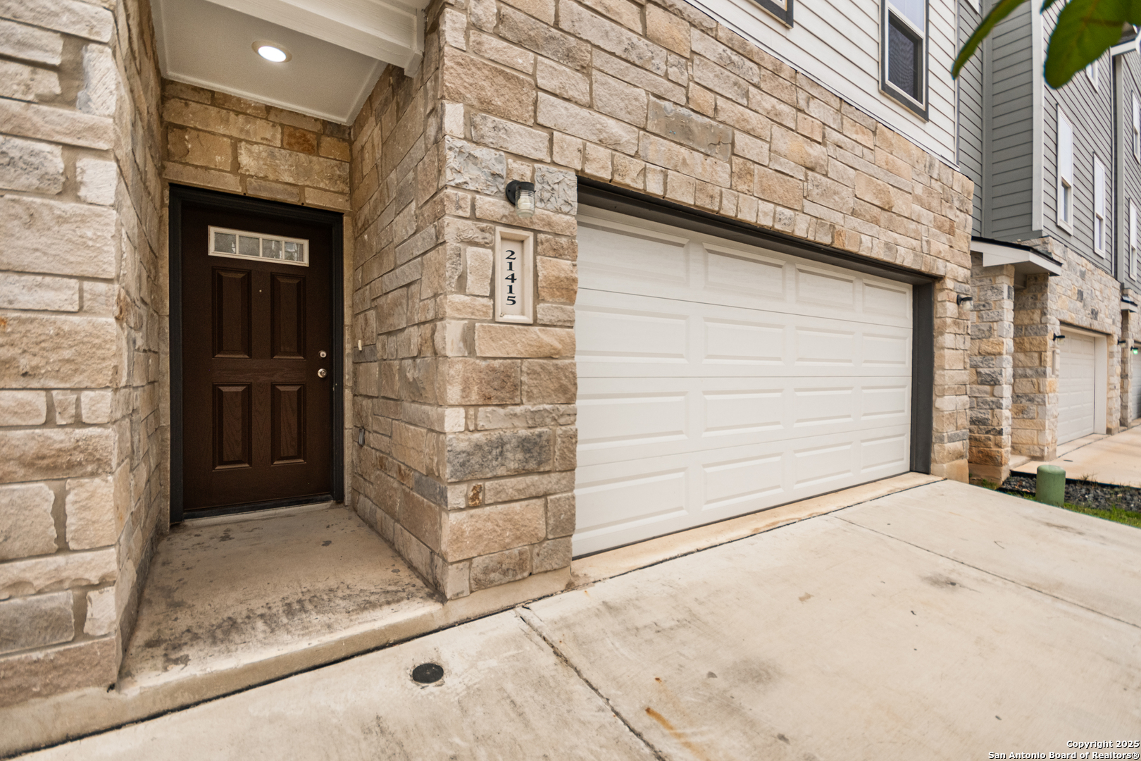 21415 Sir Walter Lane San Antonio TX 78256