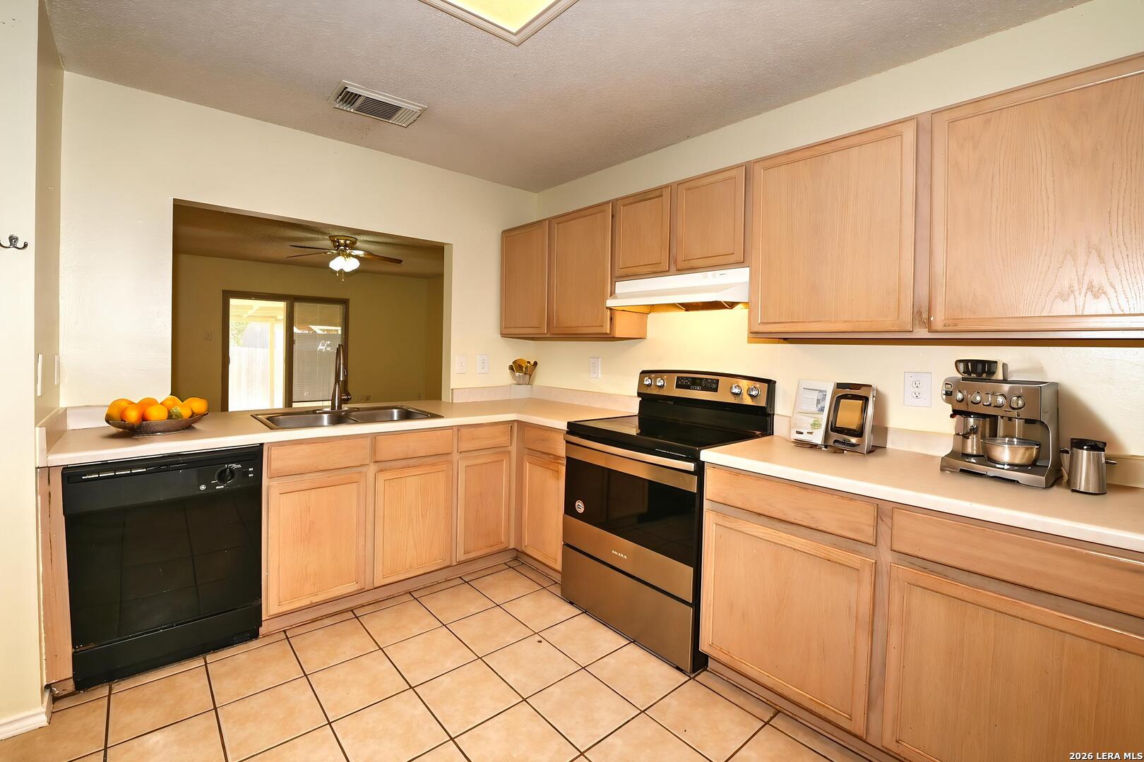 5439 Champions Hill Drive San Antonio TX 78233