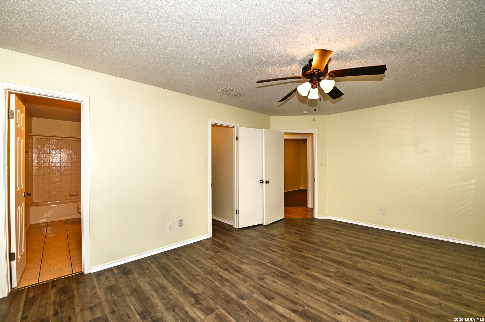 5439 Champions Hill Drive San Antonio TX 78233