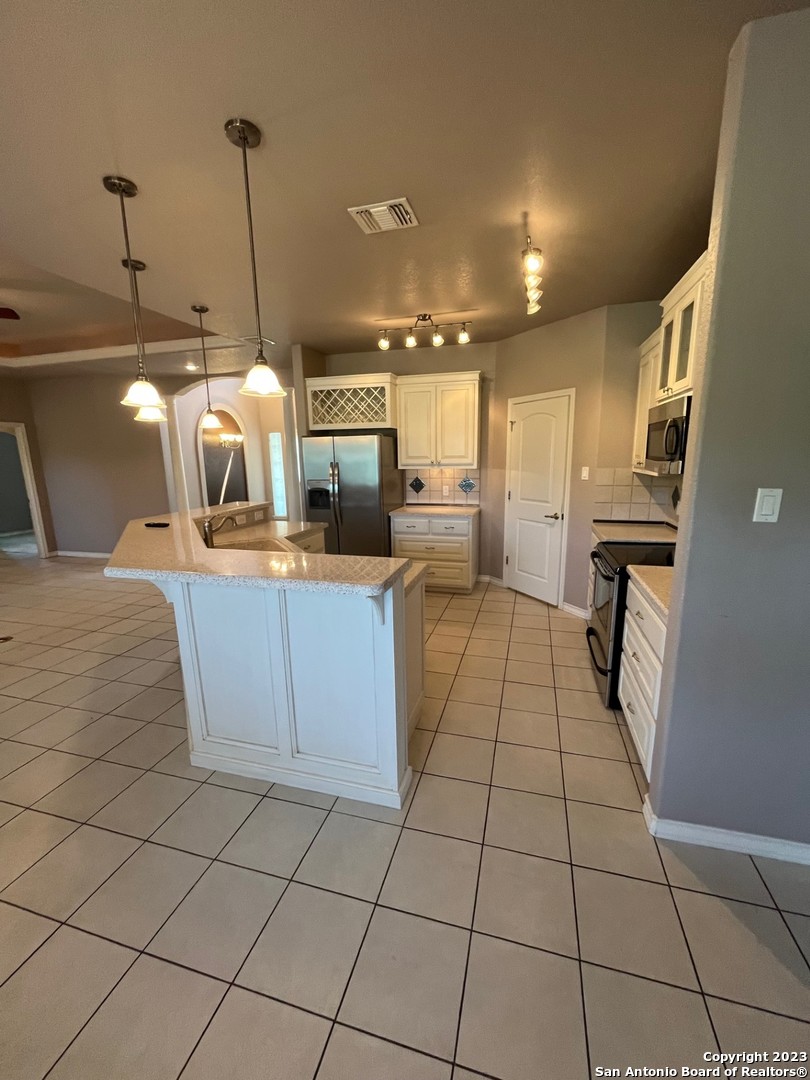 1835 White Tail Lane Bandera TX 78003