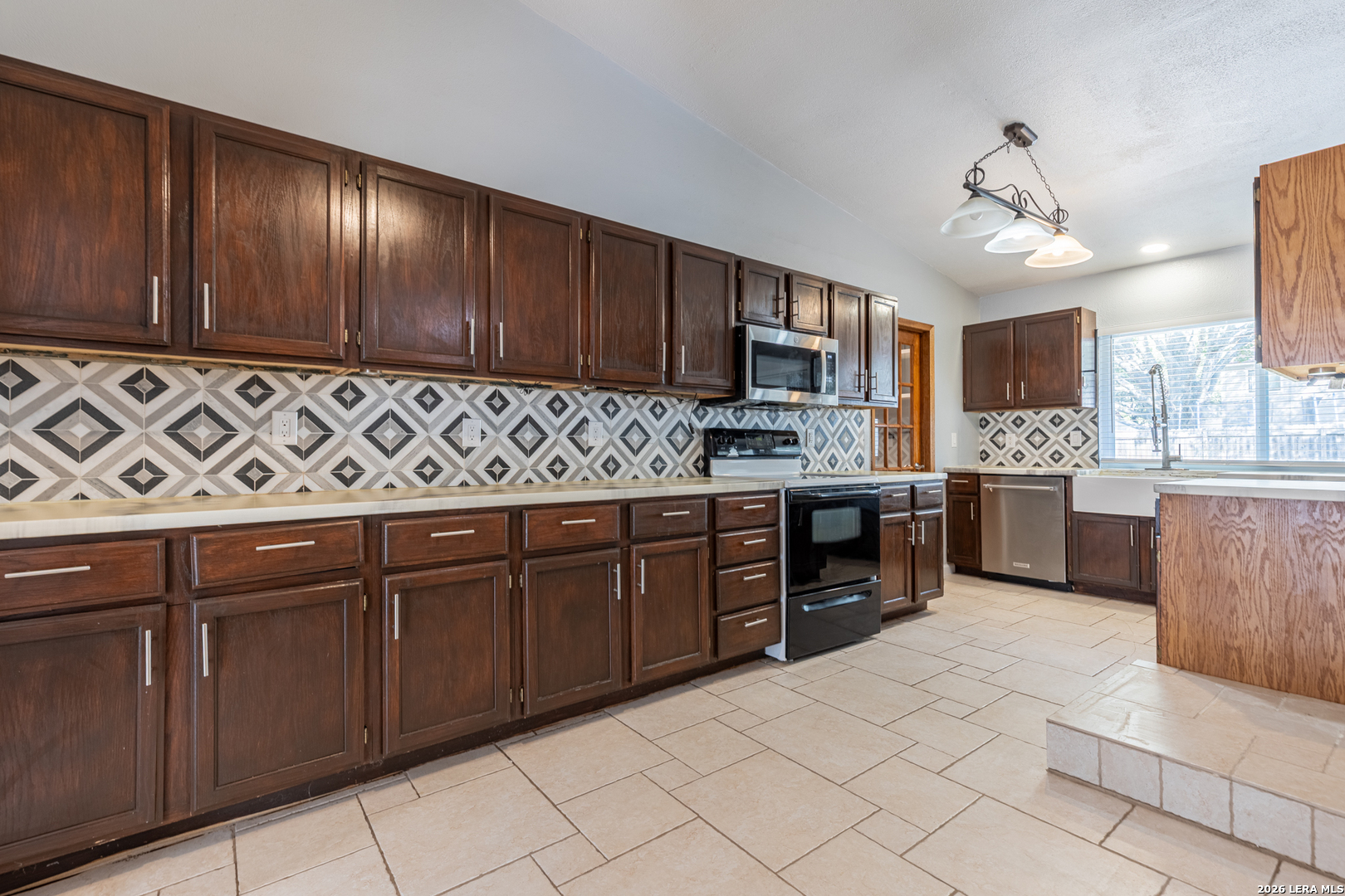 5815 Lost Creek San Antonio TX 78247