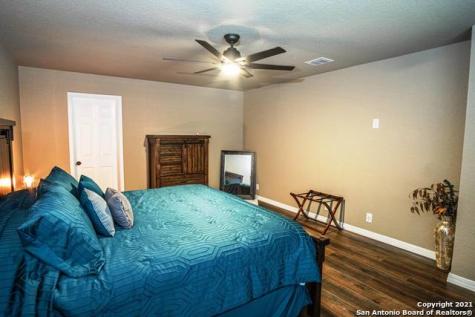 5323 Dannelly Field San Antonio TX 78227