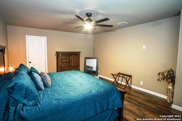 5323 Dannelly Field San Antonio TX 78227