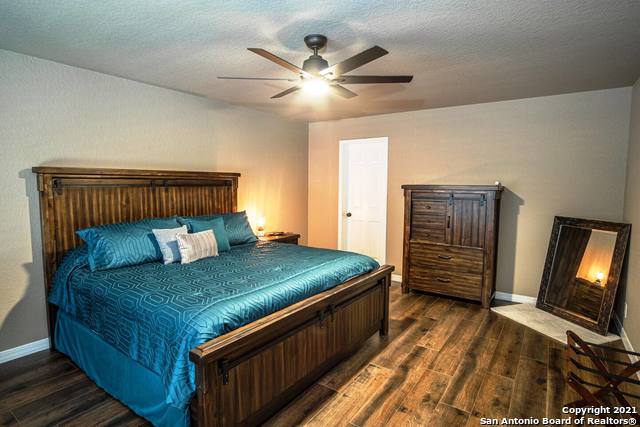 5323 Dannelly Field San Antonio TX 78227