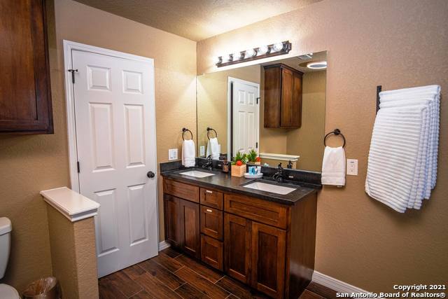 5323 Dannelly Field San Antonio TX 78227