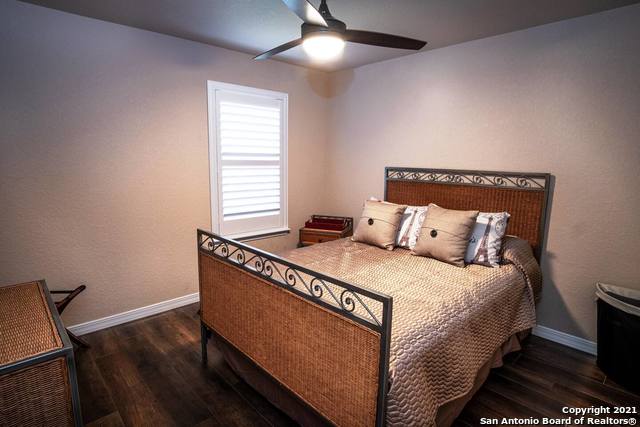 5323 Dannelly Field San Antonio TX 78227