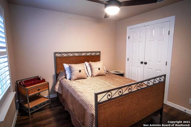 5323 Dannelly Field San Antonio TX 78227