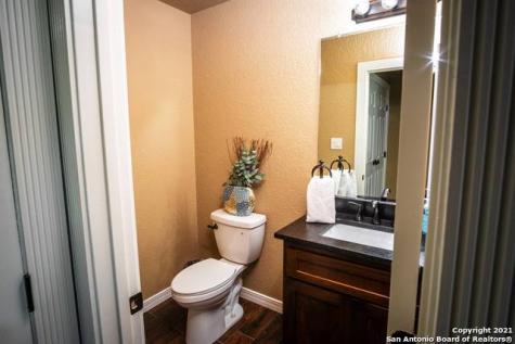 5323 Dannelly Field San Antonio TX 78227