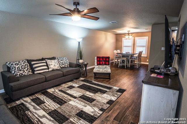 5323 Dannelly Field San Antonio TX 78227