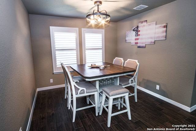 5323 Dannelly Field San Antonio TX 78227