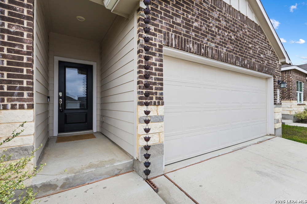 2924 Whinchat New Braunfels TX 78130