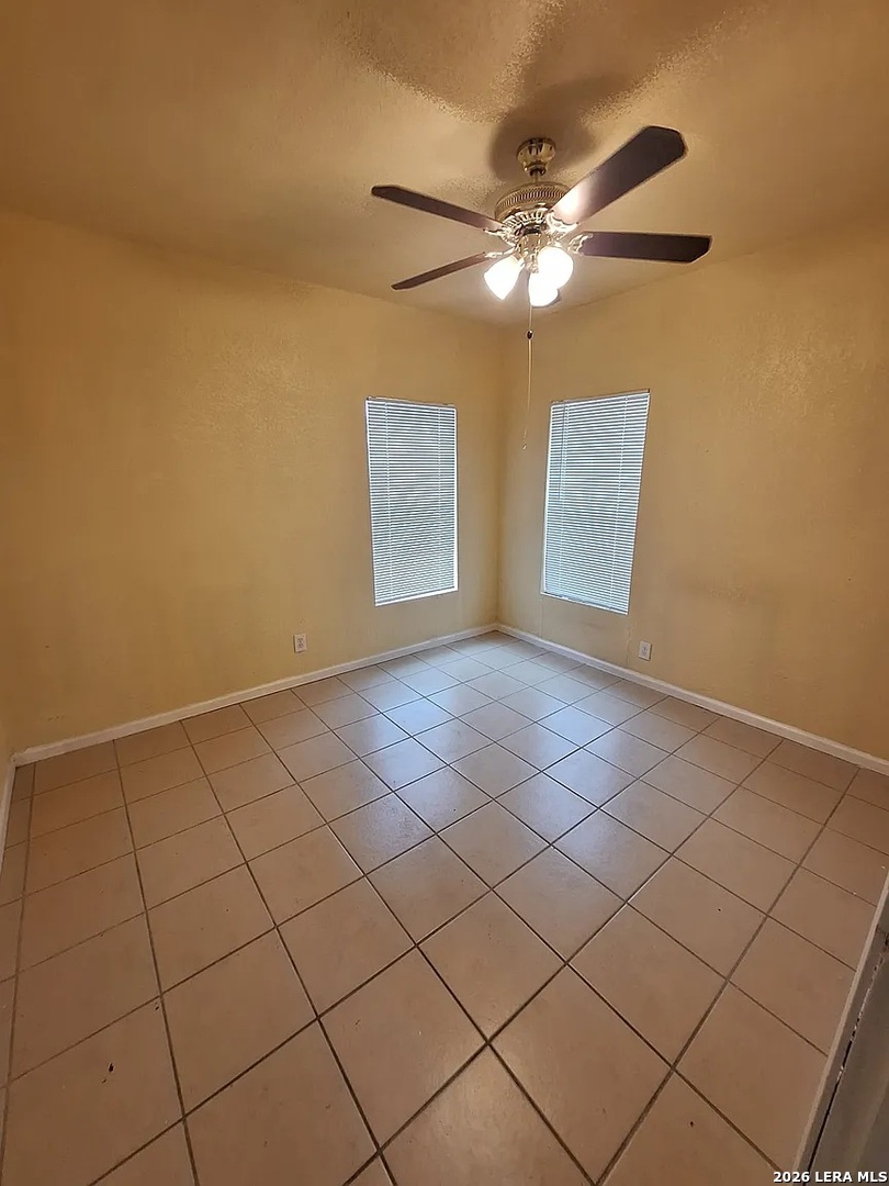 1040 Gulf San Antonio TX 78202