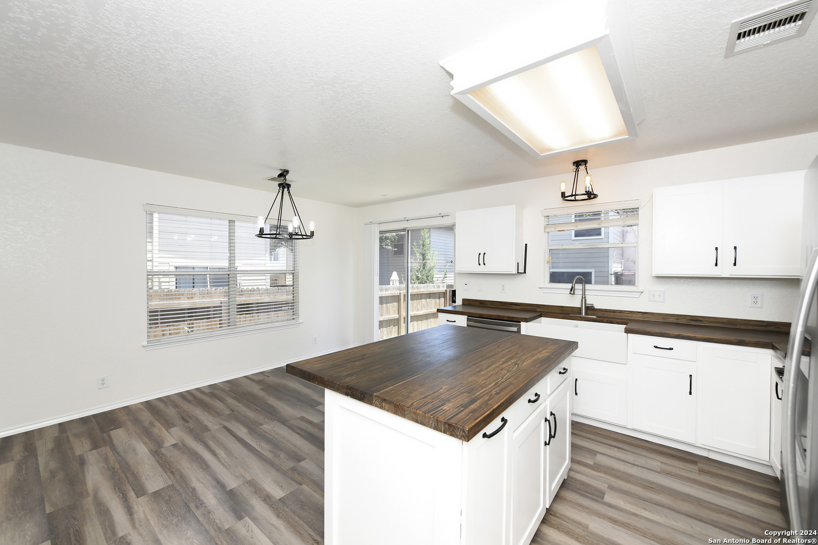 16134 Branching Oaks San Antonio TX 78247