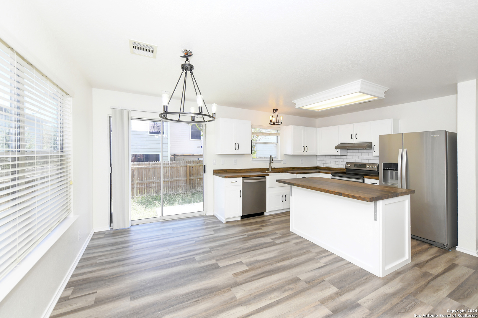 16134 Branching Oaks San Antonio TX 78247