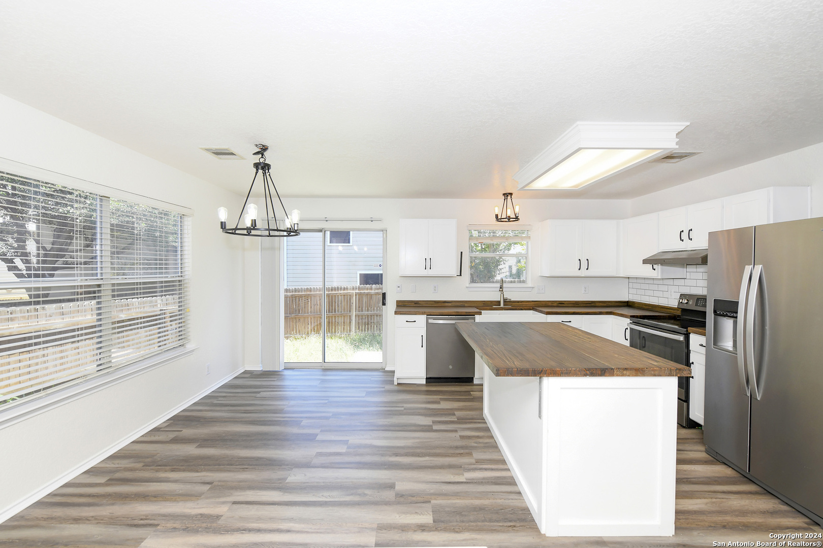 16134 Branching Oaks San Antonio TX 78247