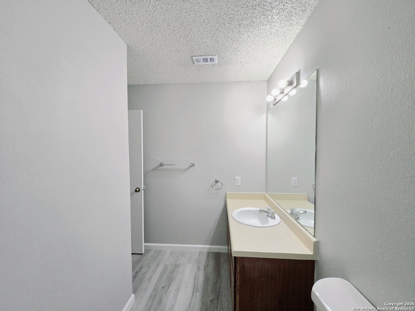 5507 Roanwood San Antonio TX 78244