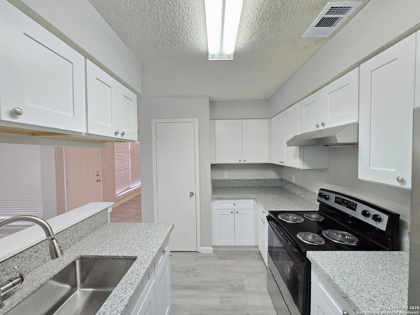 5507 Roanwood San Antonio TX 78244