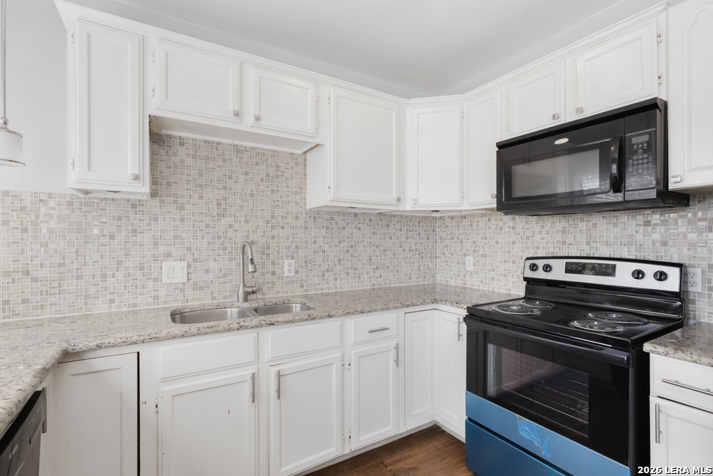 9135 Rue De Lis San Antonio TX 78250