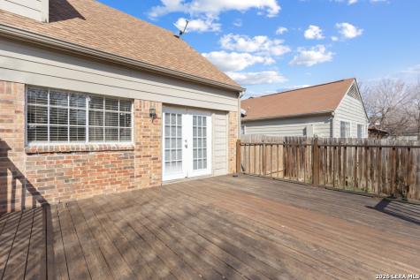 9135 Rue De Lis San Antonio TX 78250