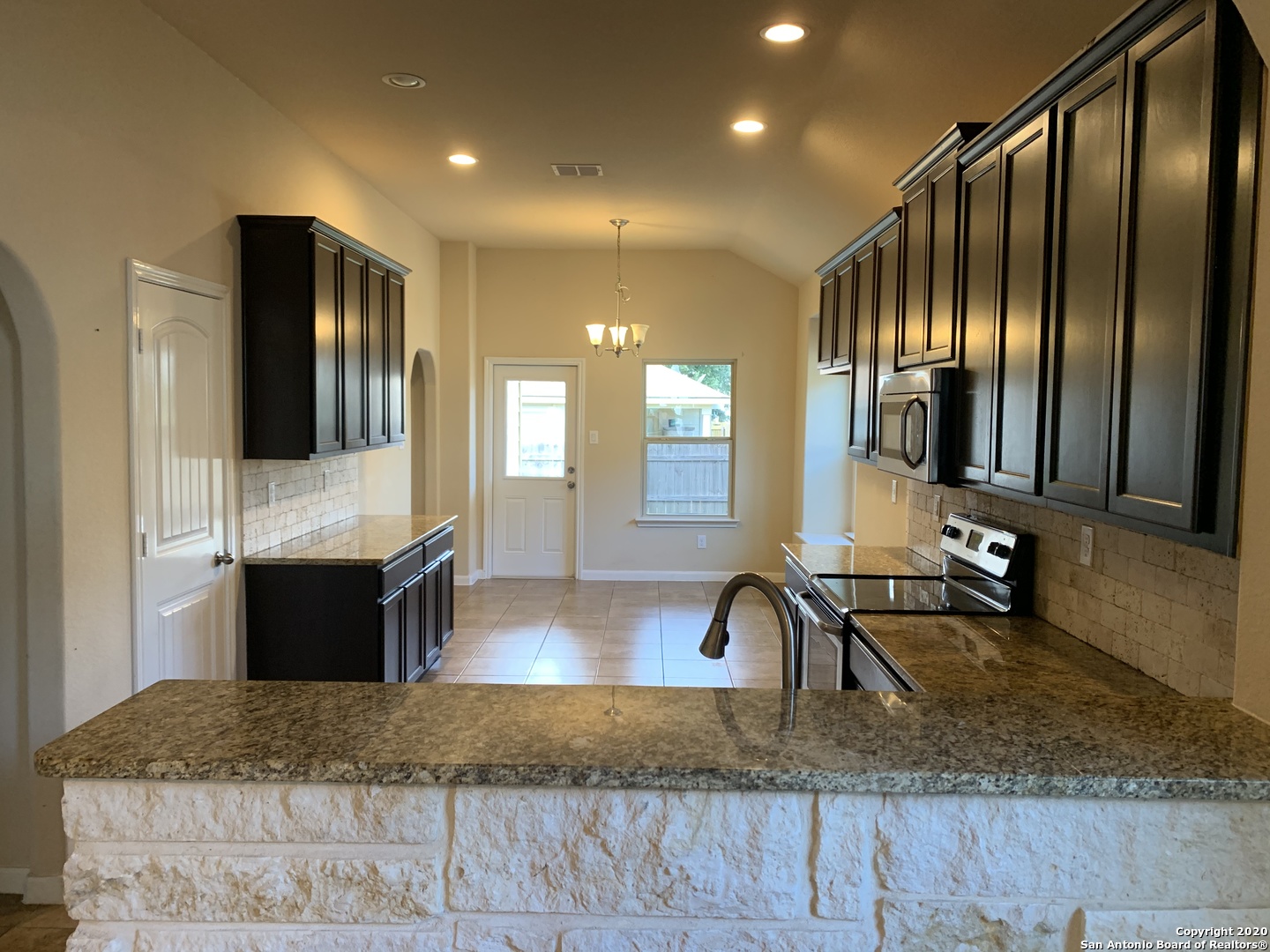 3511 Dunlap Fields Converse TX 78109