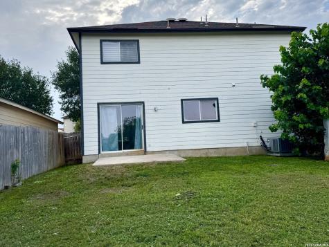 3710 Candleglenn San Antonio TX 78244