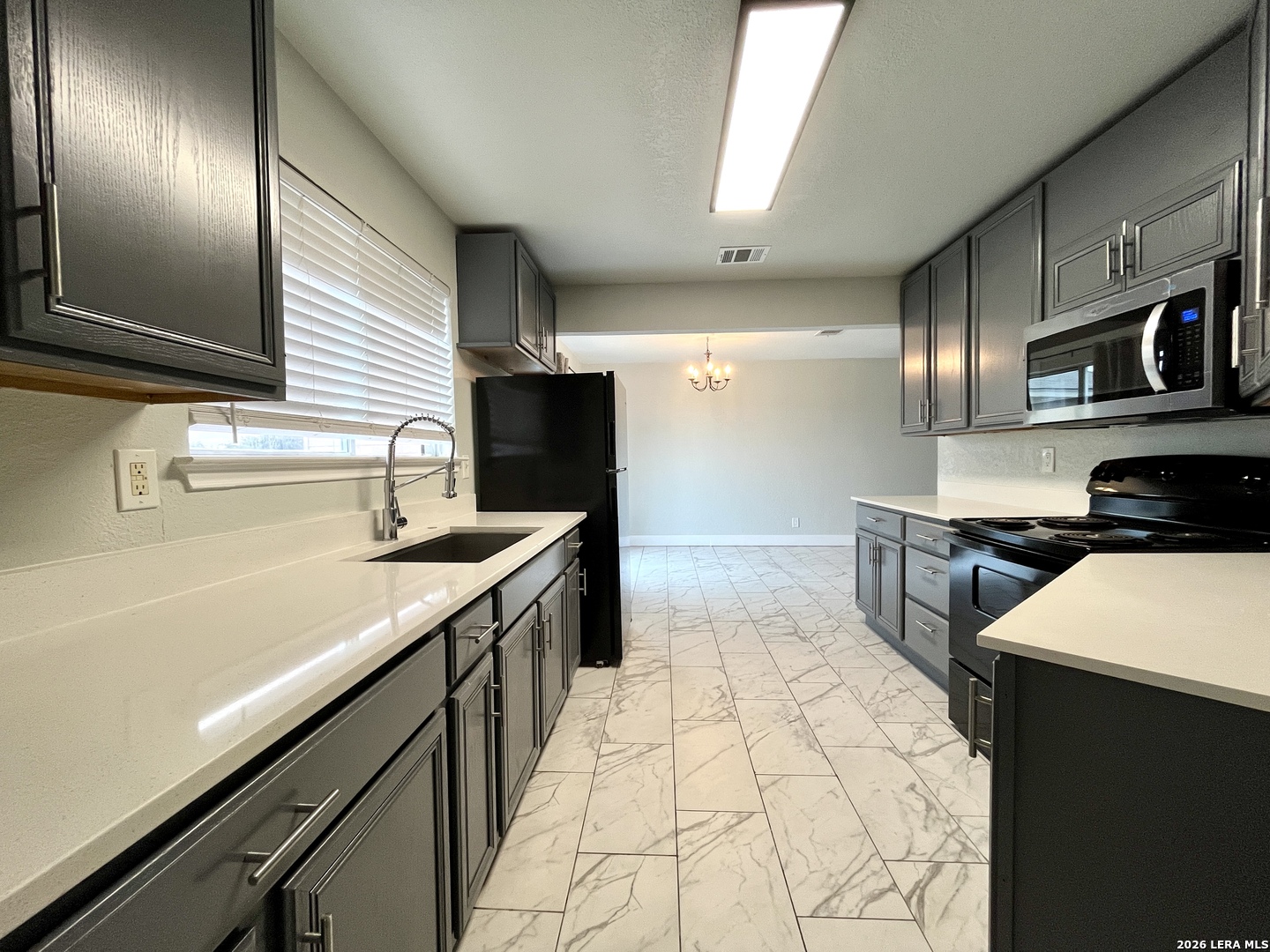 3710 Candleglenn San Antonio TX 78244