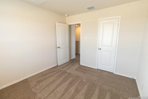 193 Legendary Trail Loop Floresville TX 78114